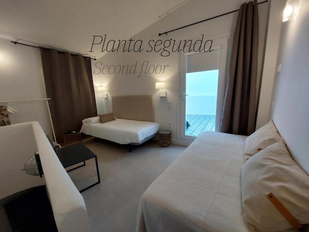 Apartamentos San Salvador Parking Gratis メリダ エクステリア 写真