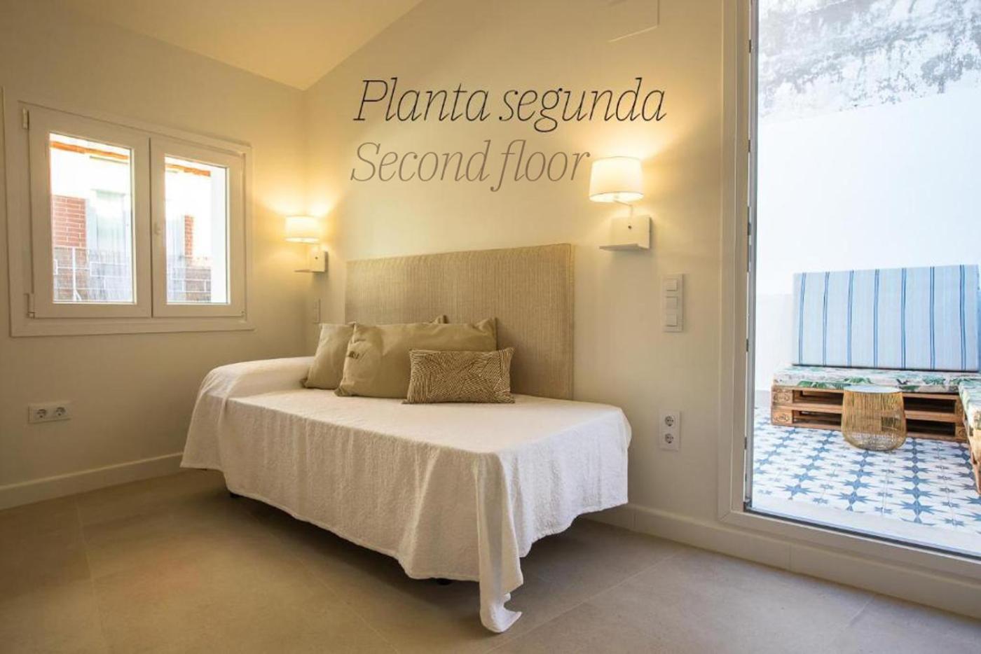 Apartamentos San Salvador Parking Gratis メリダ エクステリア 写真