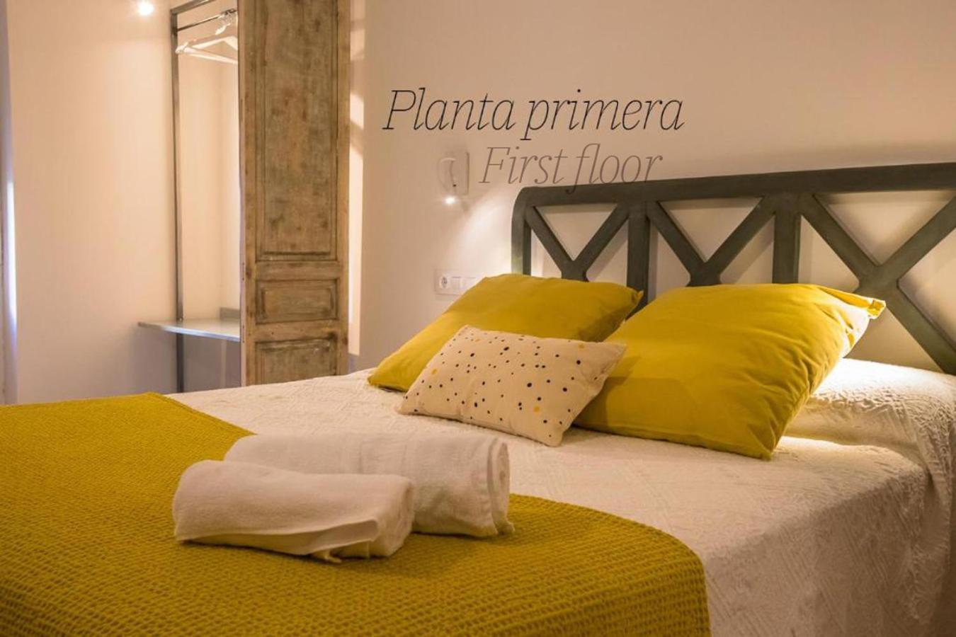 Apartamentos San Salvador Parking Gratis メリダ エクステリア 写真