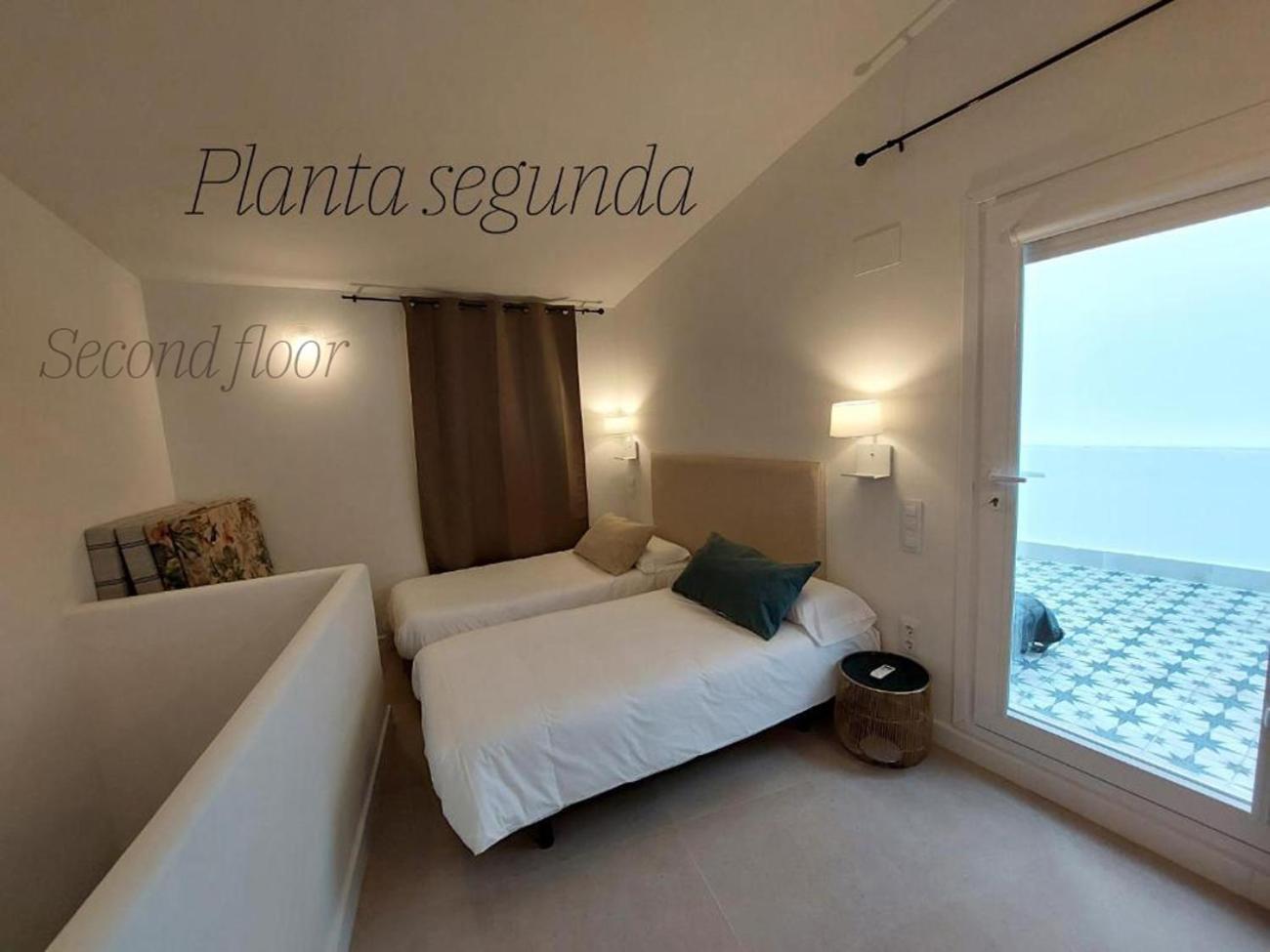 Apartamentos San Salvador Parking Gratis メリダ エクステリア 写真