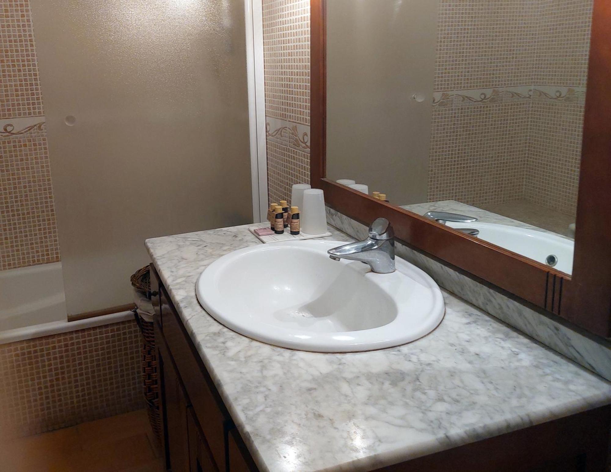 Apartamentos San Salvador Parking Gratis メリダ エクステリア 写真