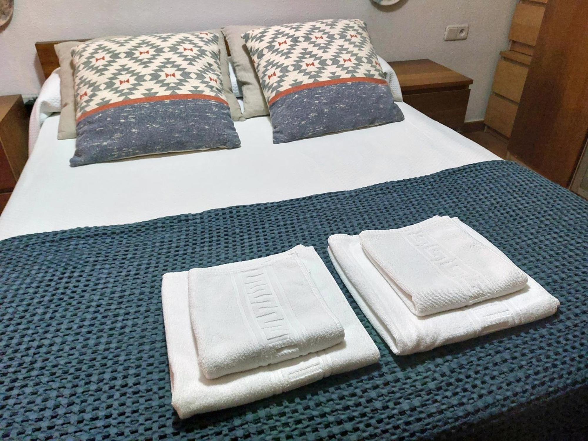 Apartamentos San Salvador Parking Gratis メリダ エクステリア 写真