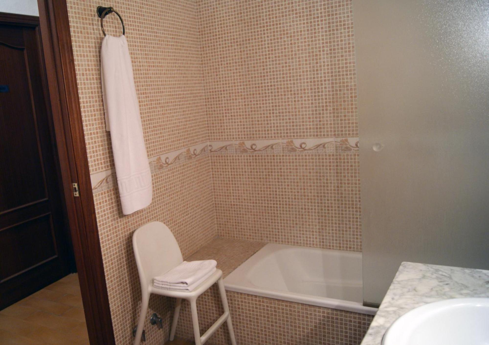 Apartamentos San Salvador Parking Gratis メリダ エクステリア 写真